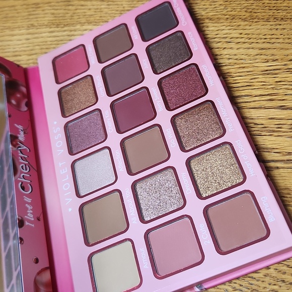 Violet Voss "I Love You Cherry Much" Eyeshadow Palette - Picture 1 of 8
